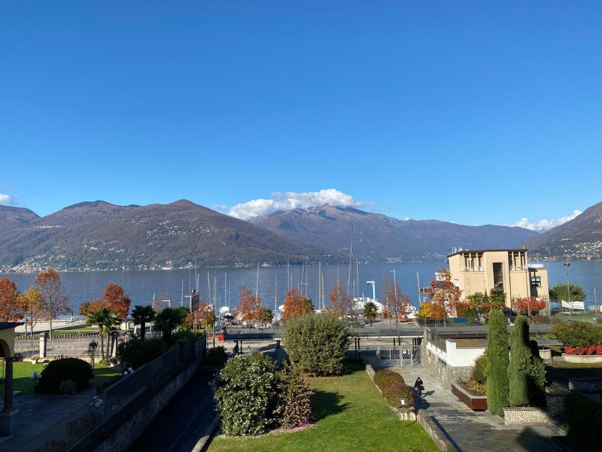 Appartamento Palazzo Di Vetro Luino Dış mekan fotoğraf